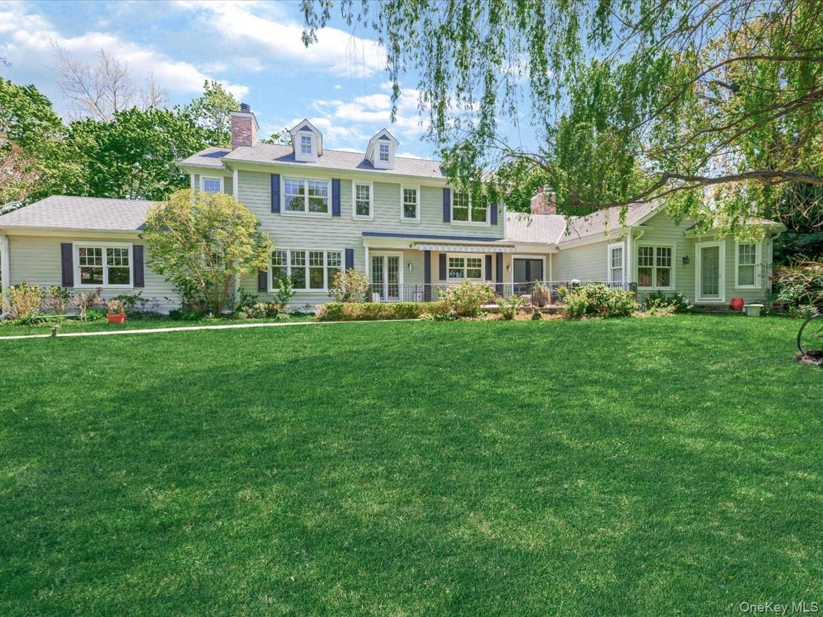 16 The Loch Property Photo 1