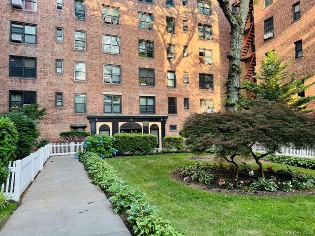 83-20 98th Street 5D Property Photo 1