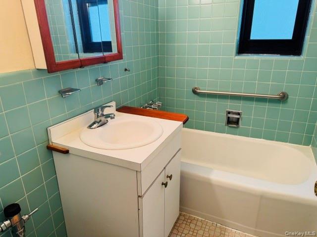 83-20 98th Street 5d Property Photo 9