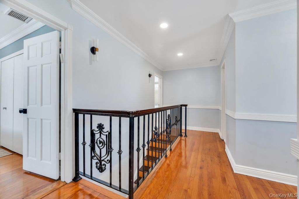278 Waverly Avenue Property Photo 33