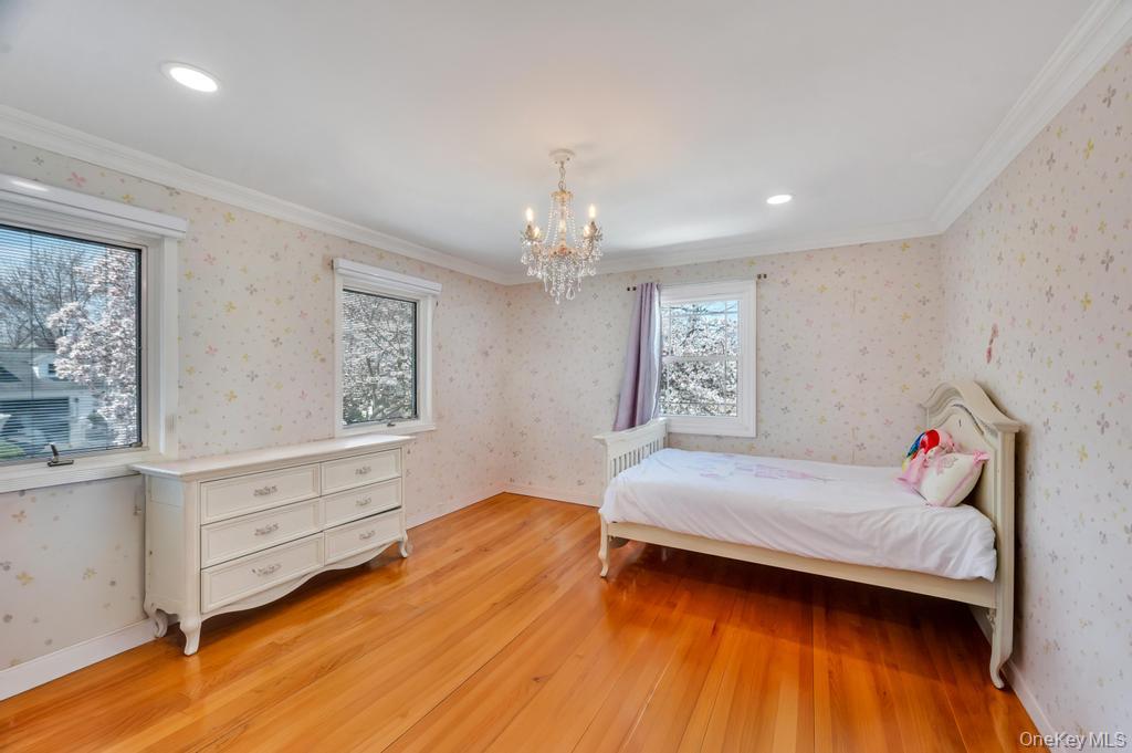 278 Waverly Avenue Property Photo 34