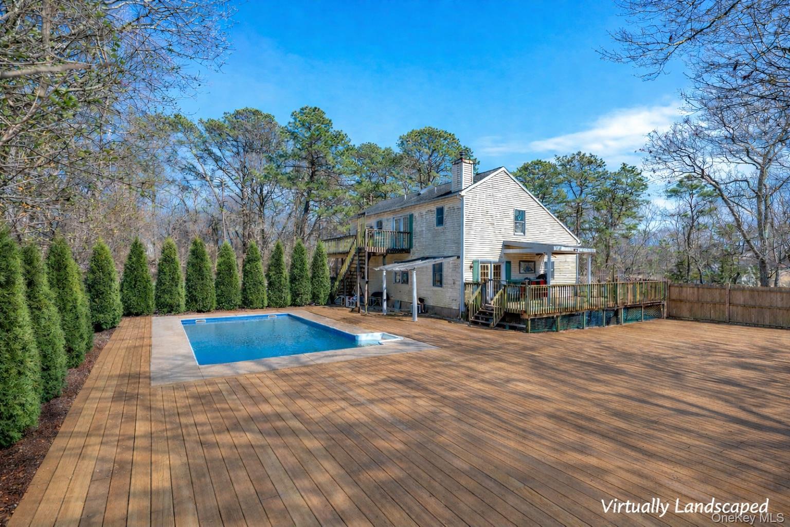 221 E Montauk Highway Property Photo 4