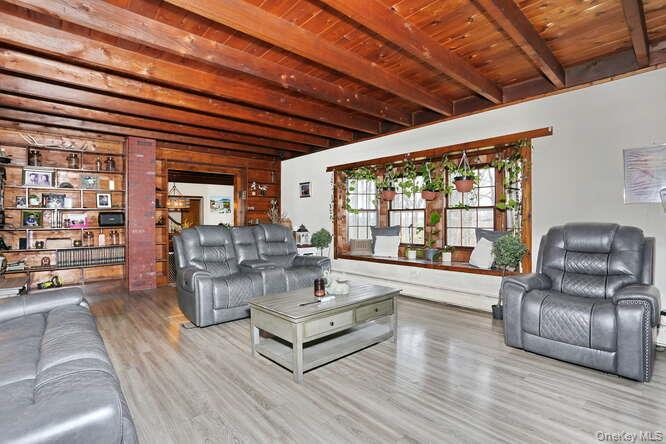 161 Mcnamara Road Property Photo 7