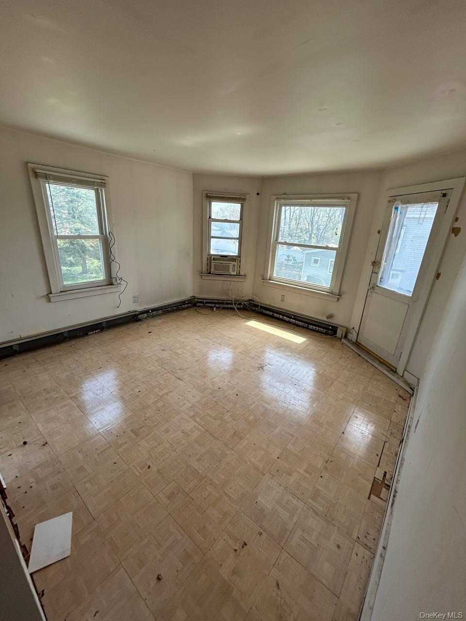 31 East Avenue Property Photo 7