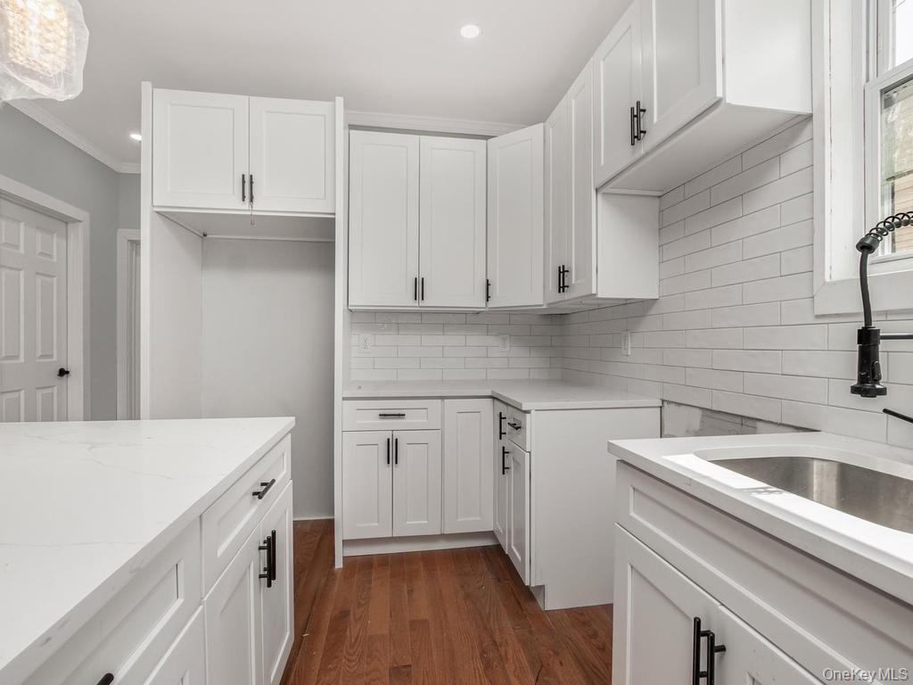 588 Van Nest Avenue Property Photo 8