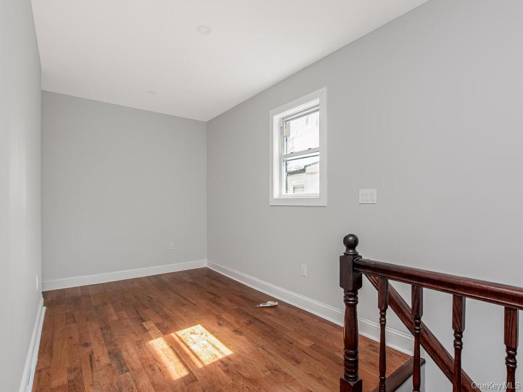 588 Van Nest Avenue Property Photo 12