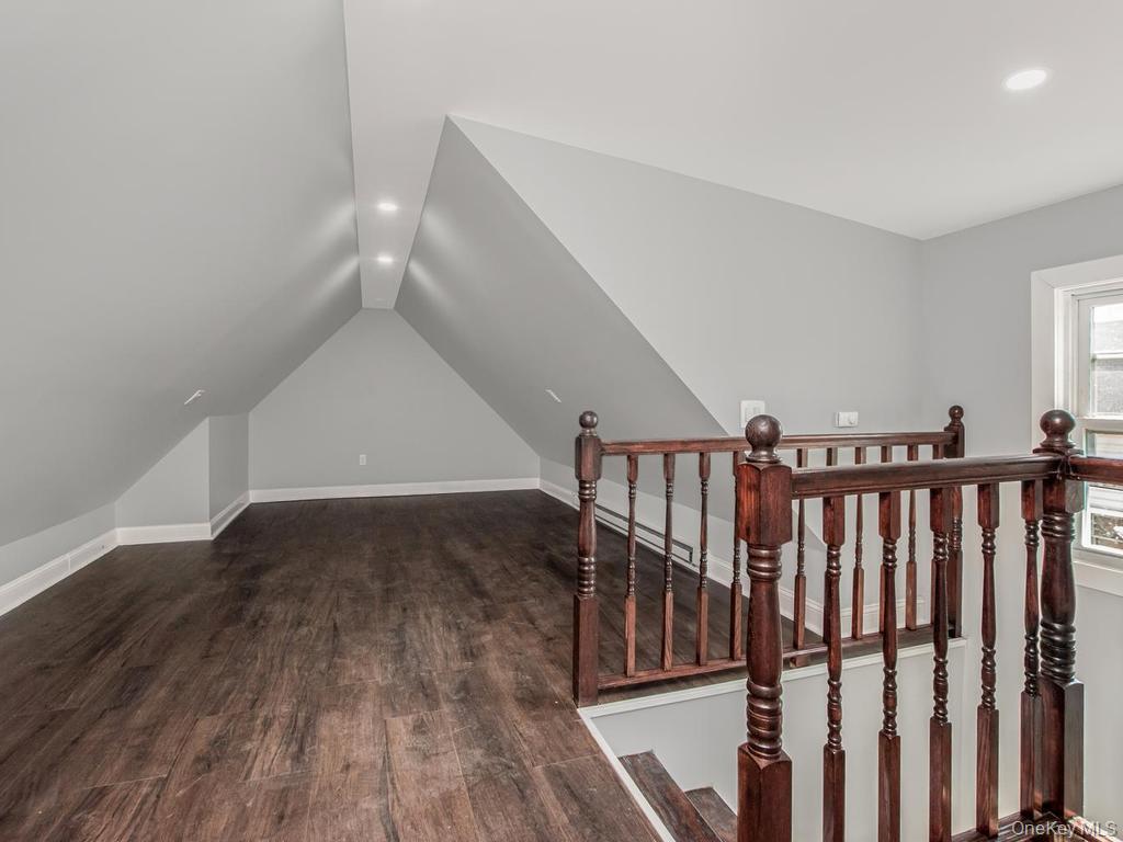 588 Van Nest Avenue Property Photo 14