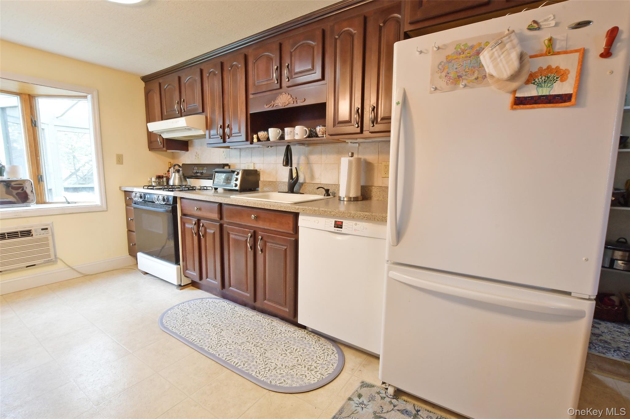 144 Division Avenue Property Photo 18