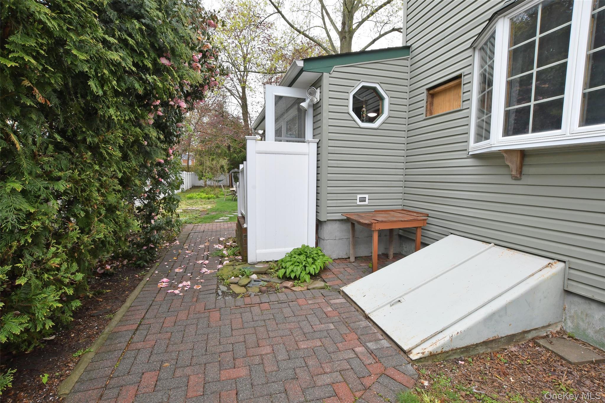 144 Division Avenue Property Photo 43