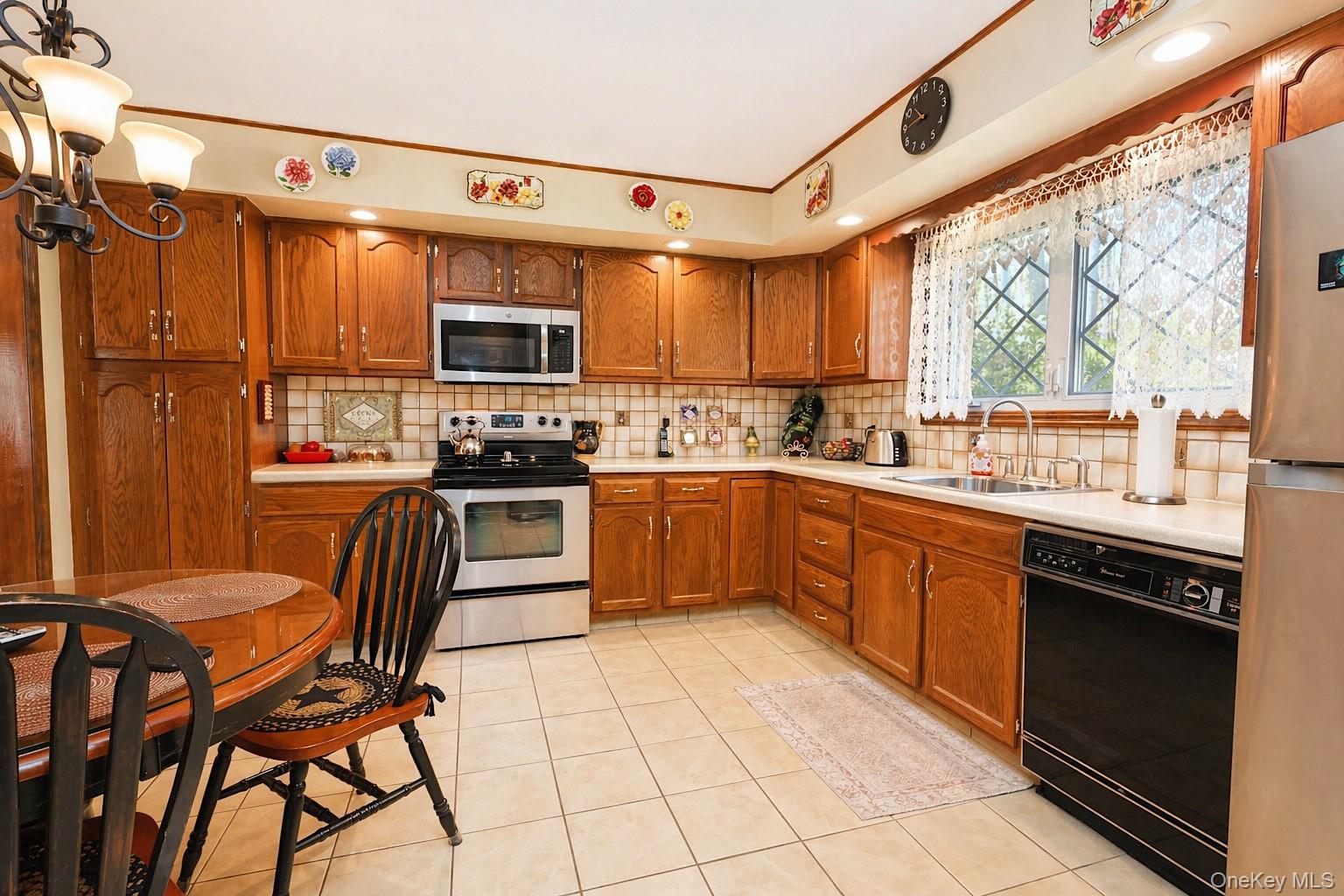 96 Edgewood Drive Property Photo 14