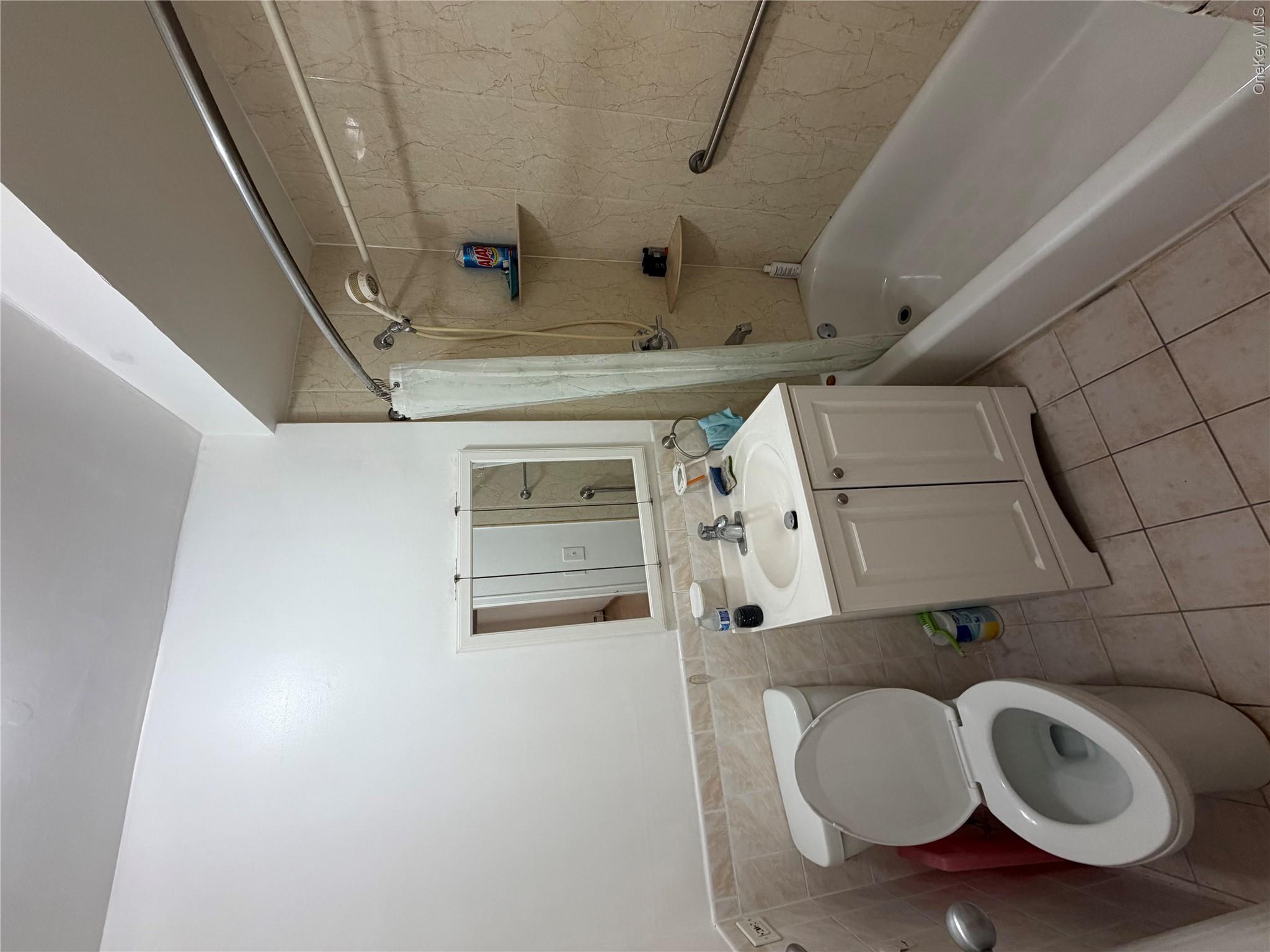 140-55 34 Avenue 4r Property Photo 5