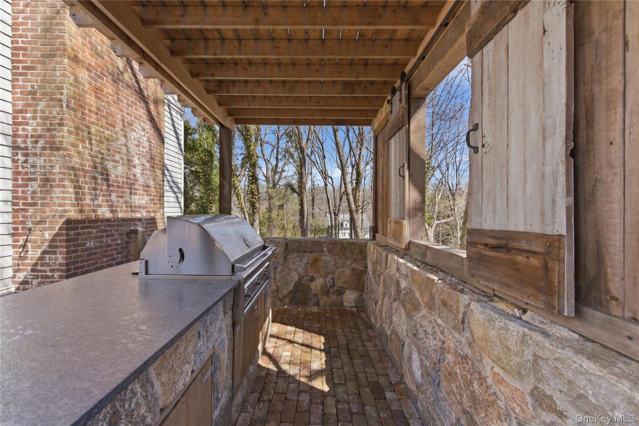 395 W Neck Road Property Photo 30