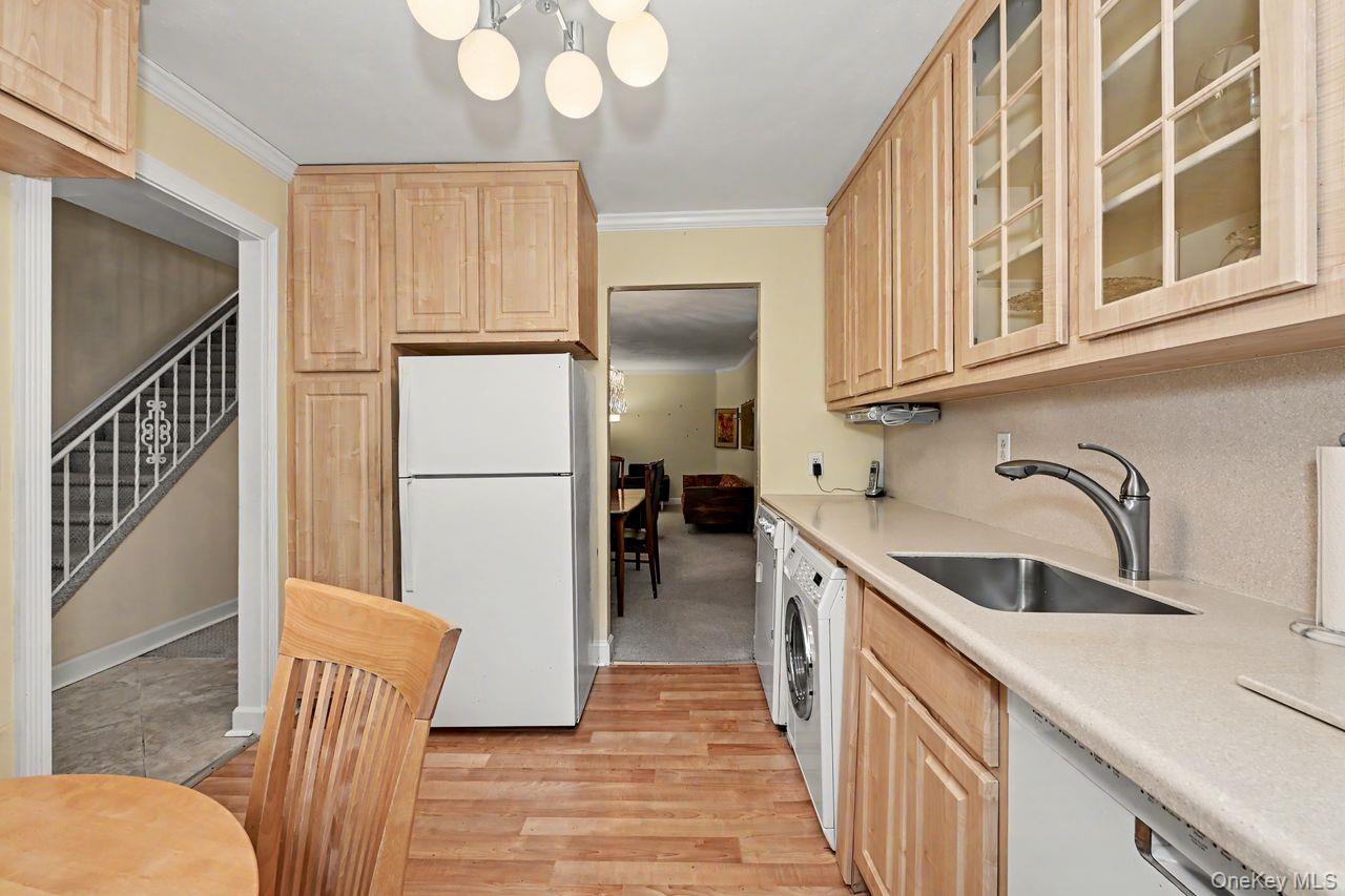95 Georgia Avenue Property Photo 4