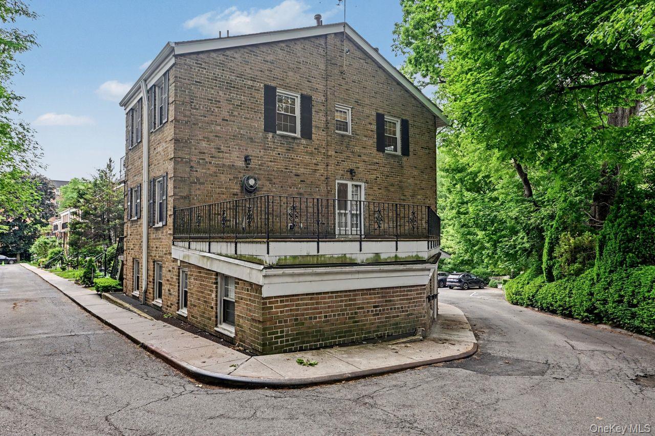 95 Georgia Avenue Property Photo 10