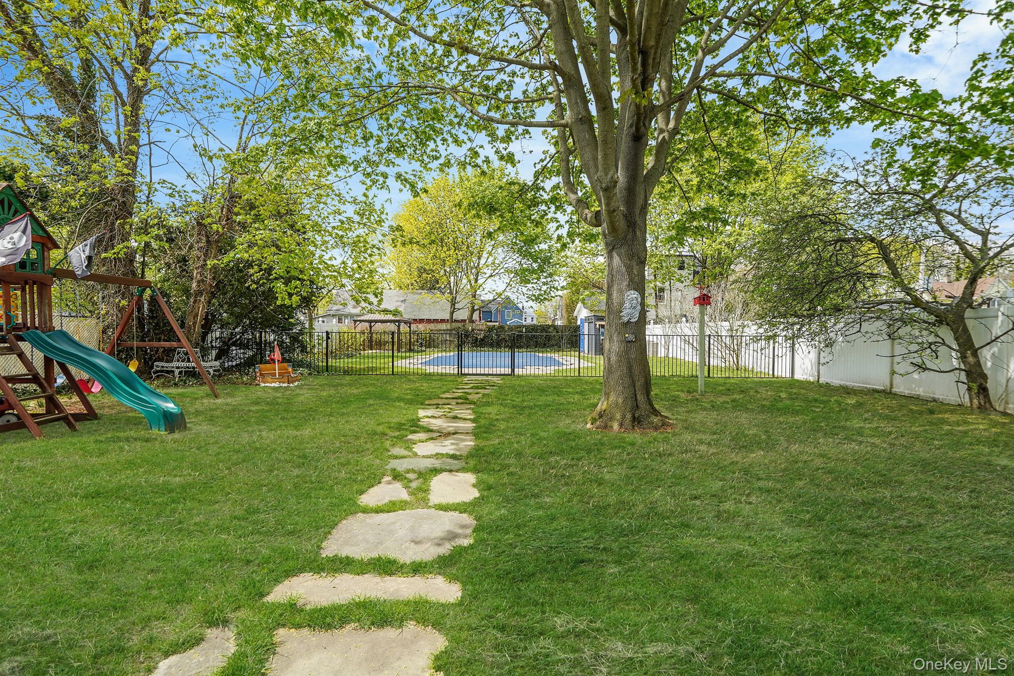 74 Maple Avenue Property Photo 38