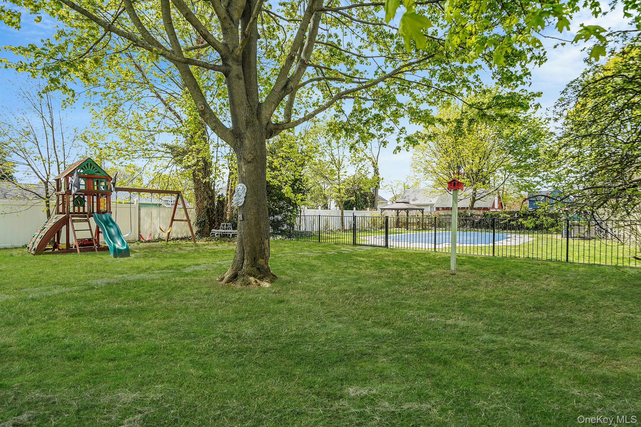 74 Maple Avenue Property Photo 42