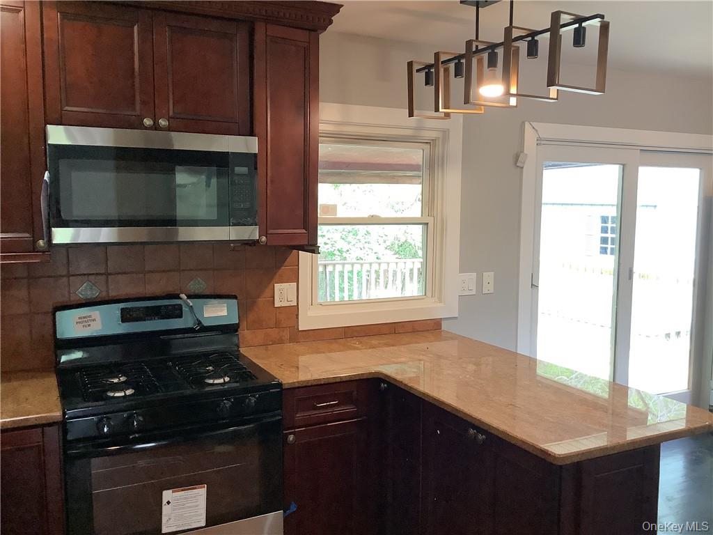 19 Mountainview Drive Property Photo 2