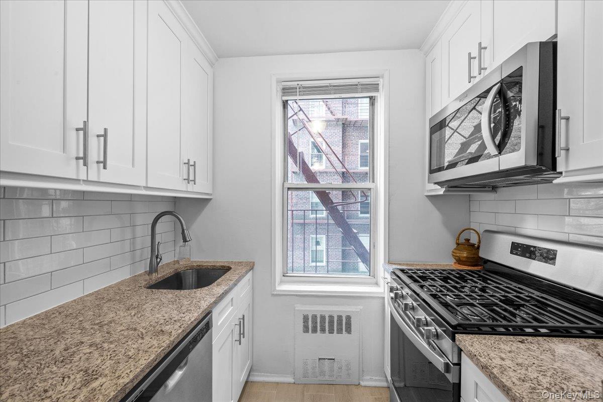 601 Kappock Street 2f Property Photo 7