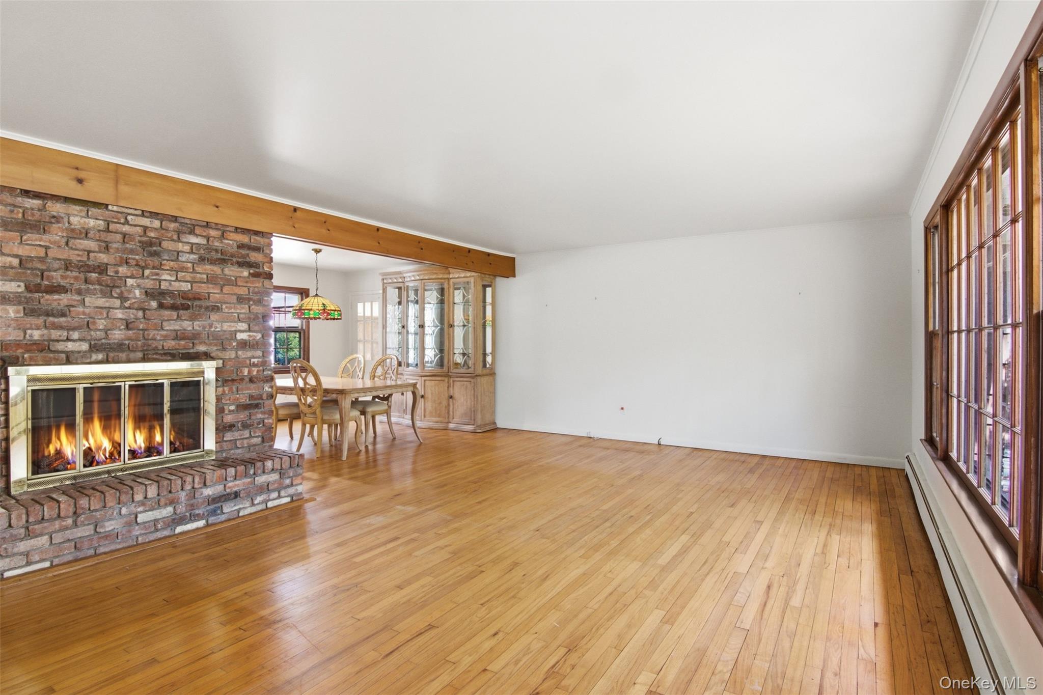 6 Oakland Lane Property Photo 5