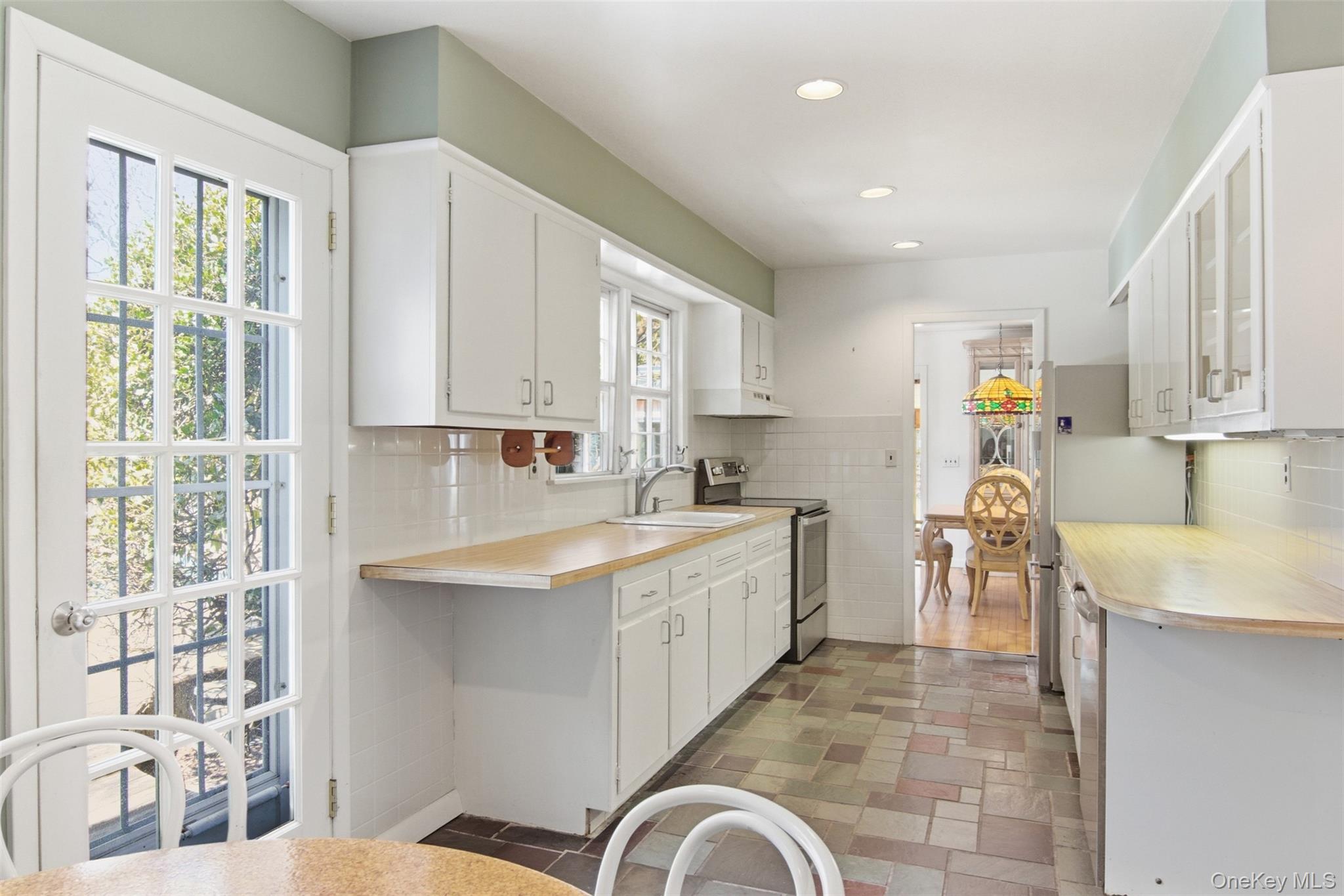 6 Oakland Lane Property Photo 18