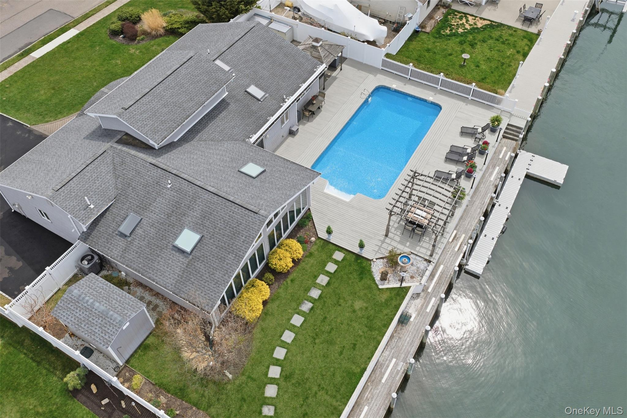 21 Shore Drive Property Photo 3