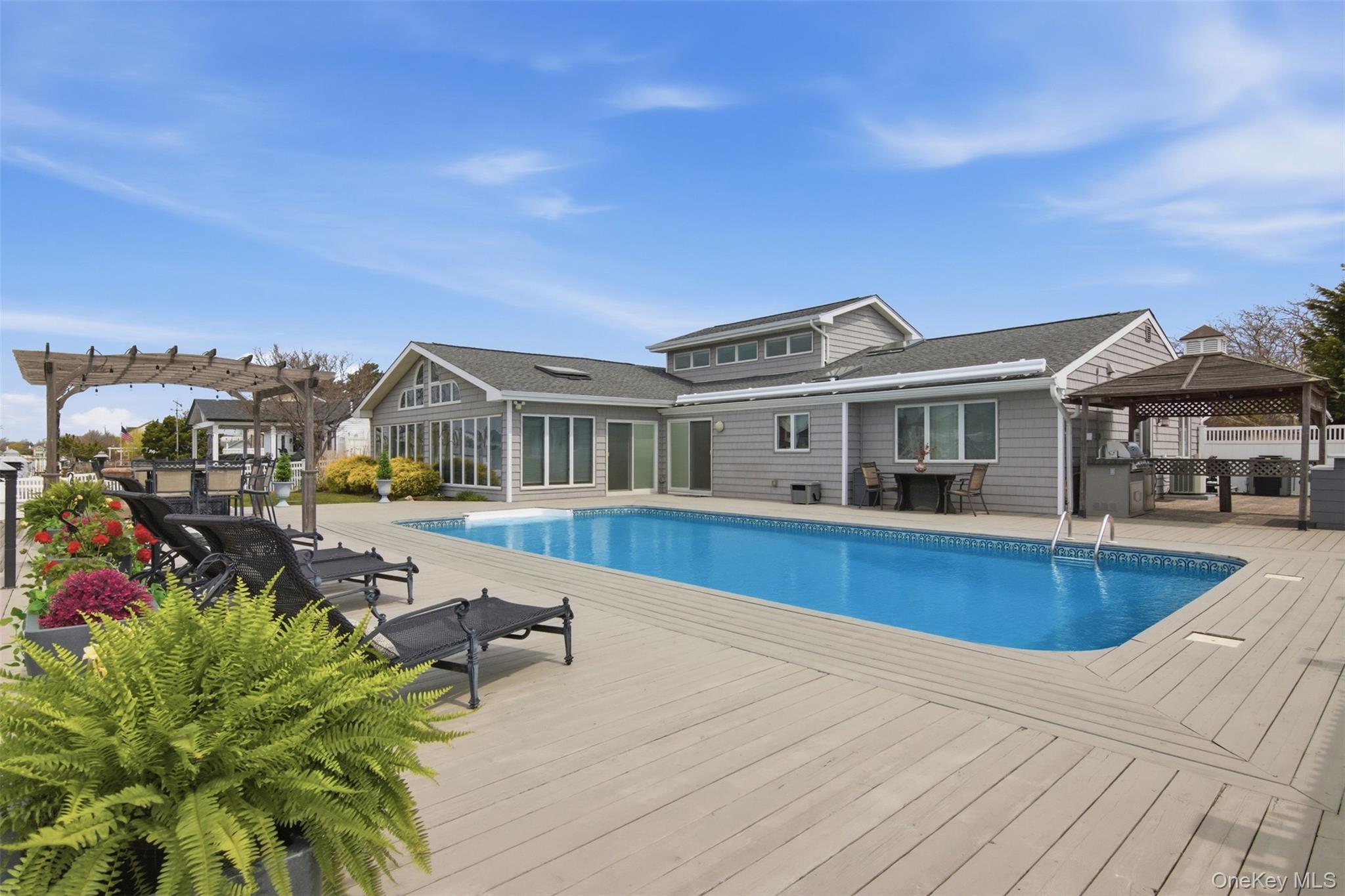 21 Shore Drive Property Photo 7