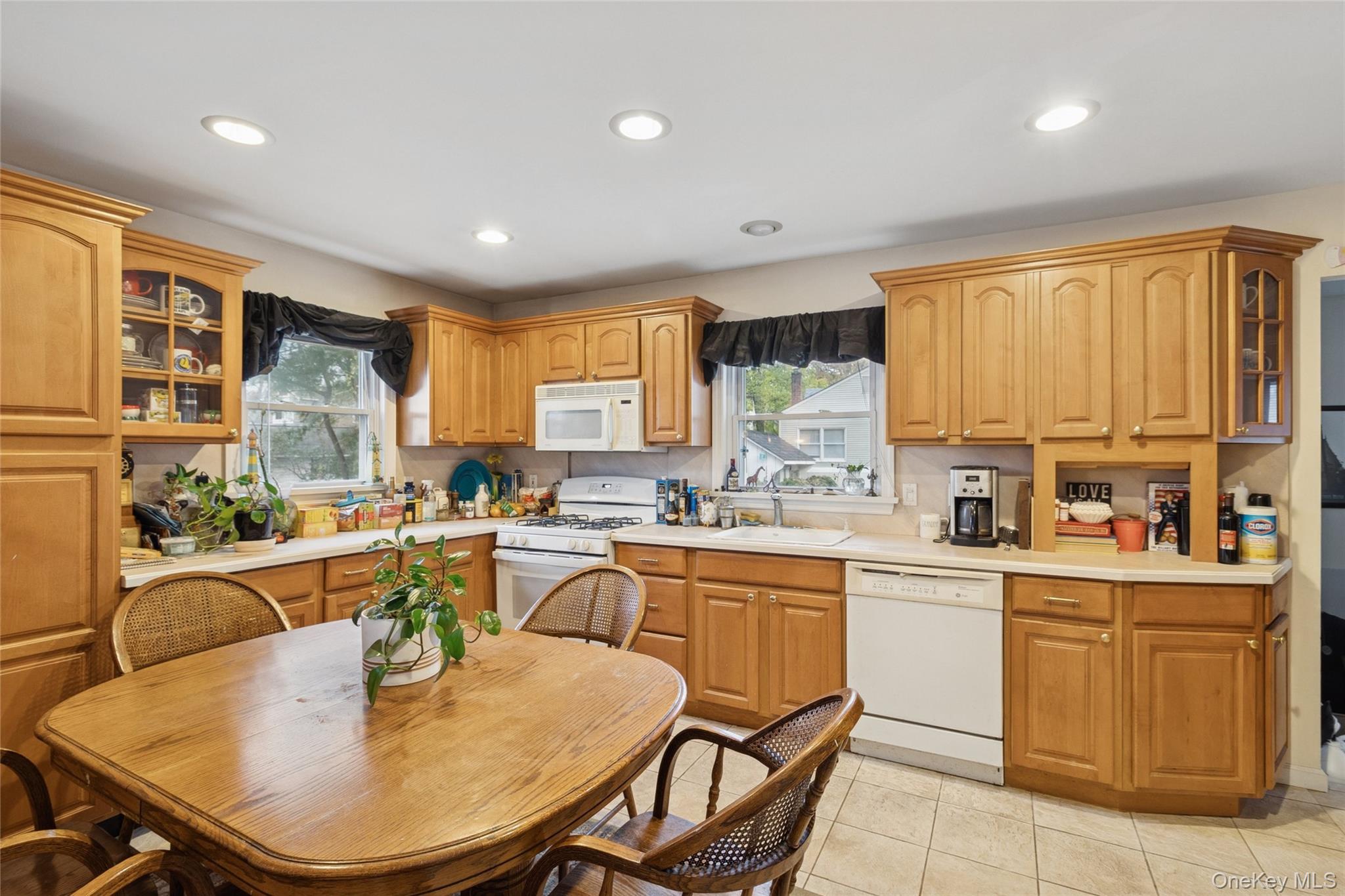 215 Hallock Landing Road Property Photo 4