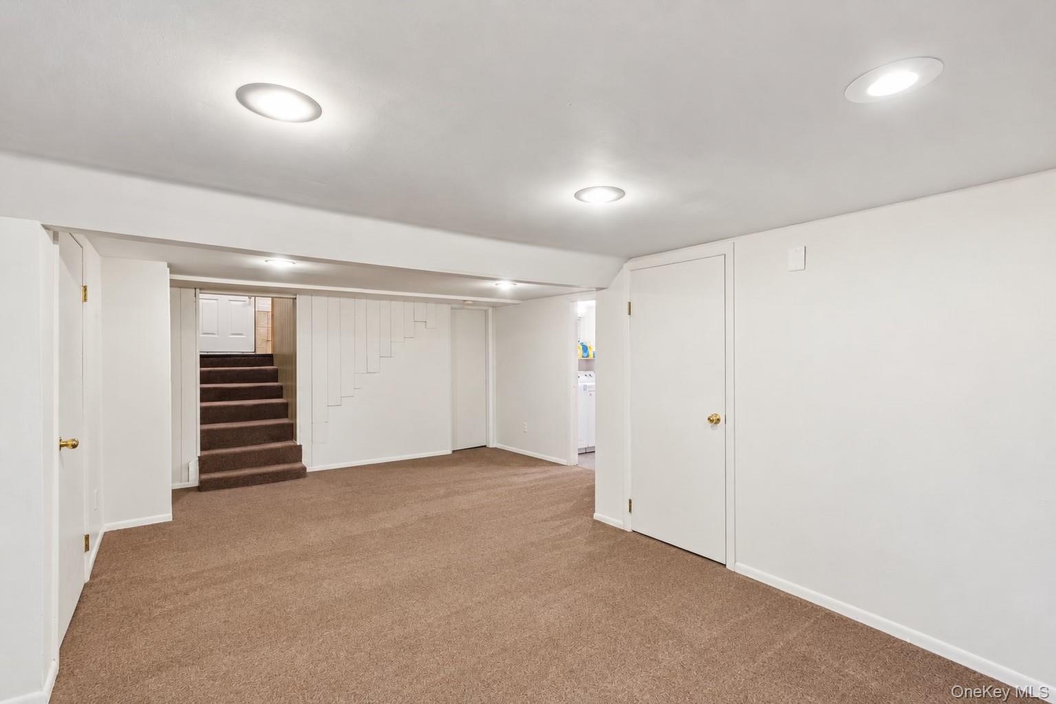 215 Hallock Landing Road Property Photo 16