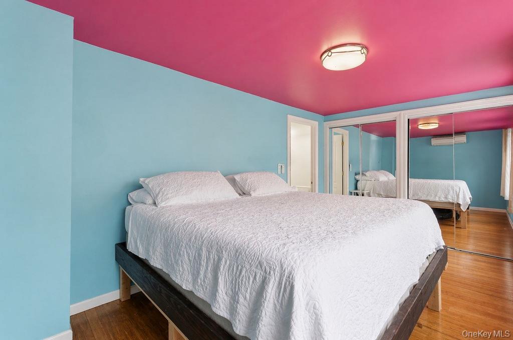 550 Cross Bay Boulevard Property Photo 18