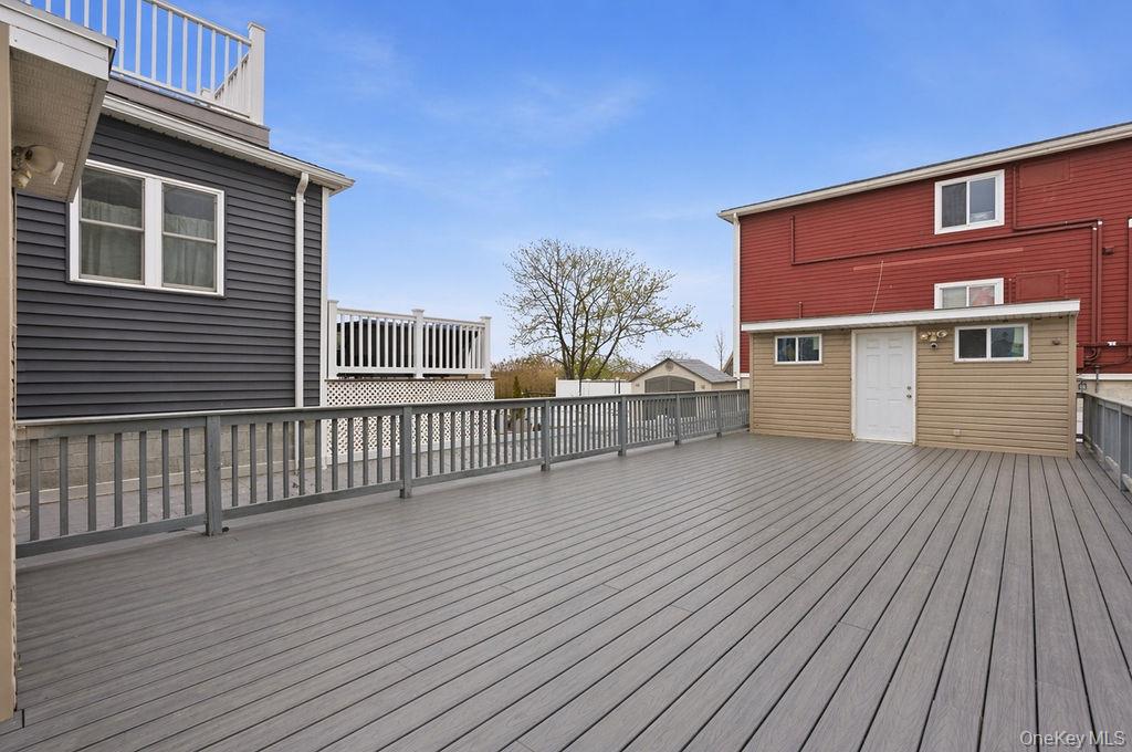 550 Cross Bay Boulevard Property Photo 19