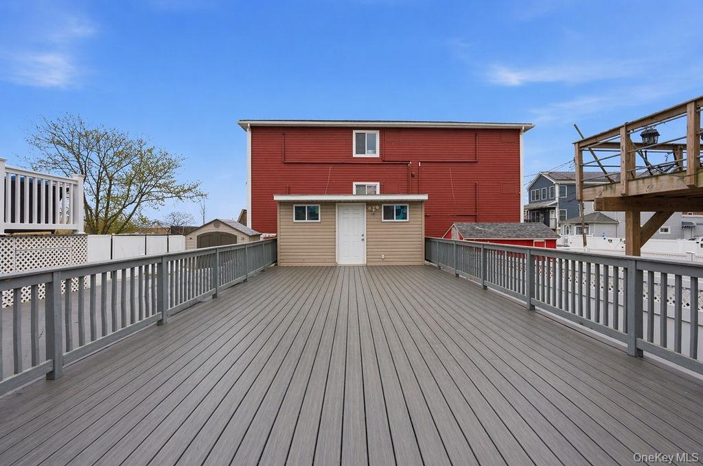 550 Cross Bay Boulevard Property Photo 20