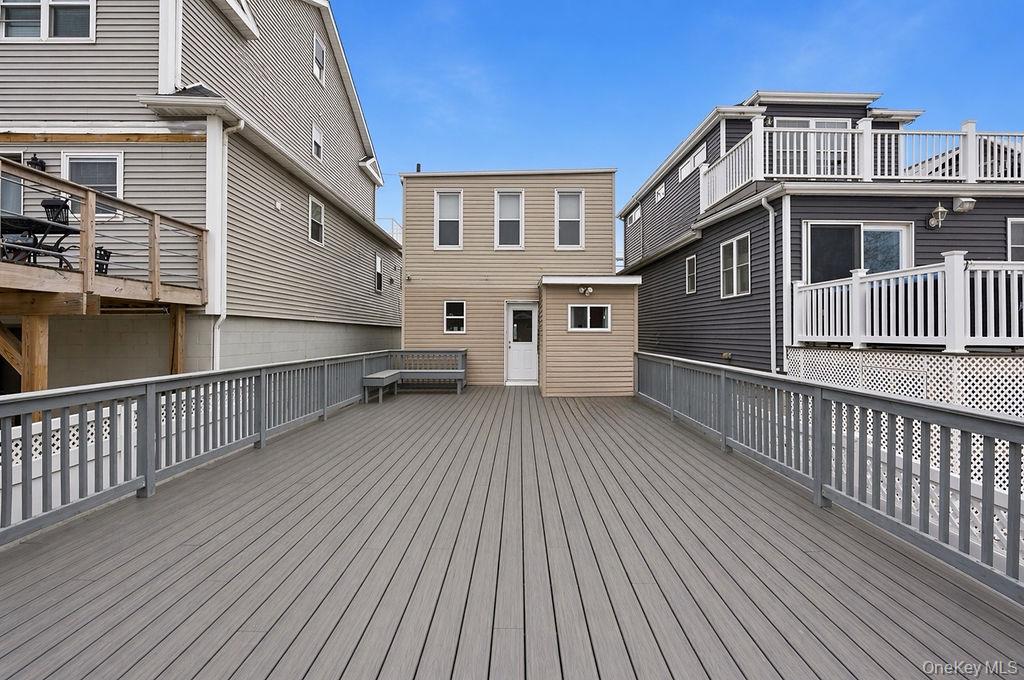 550 Cross Bay Boulevard Property Photo 21