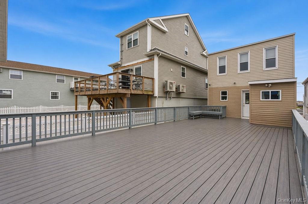 550 Cross Bay Boulevard Property Photo 22