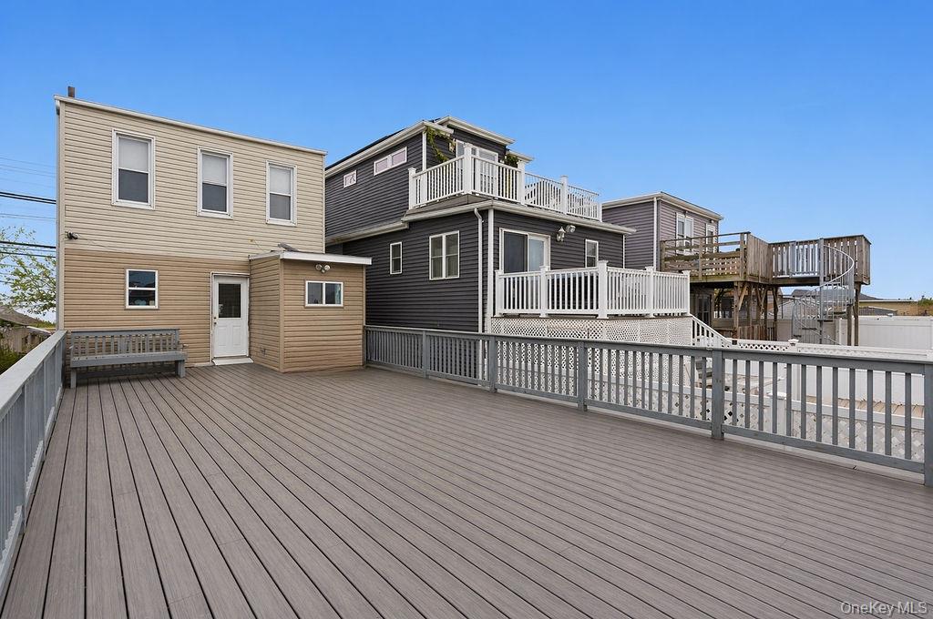 550 Cross Bay Boulevard Property Photo 23