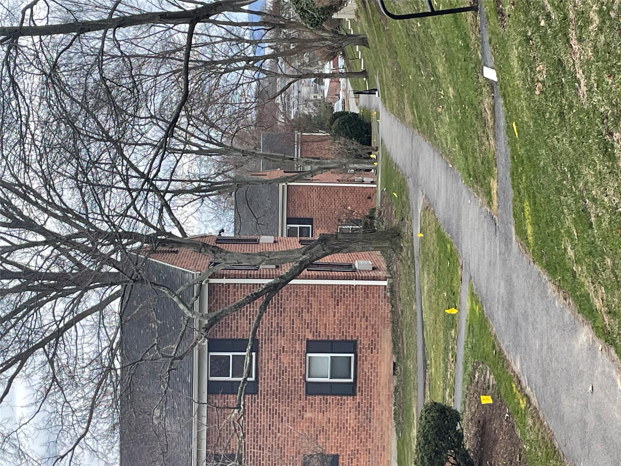 127-1 South Highland Avenue B3 Property Photo 5