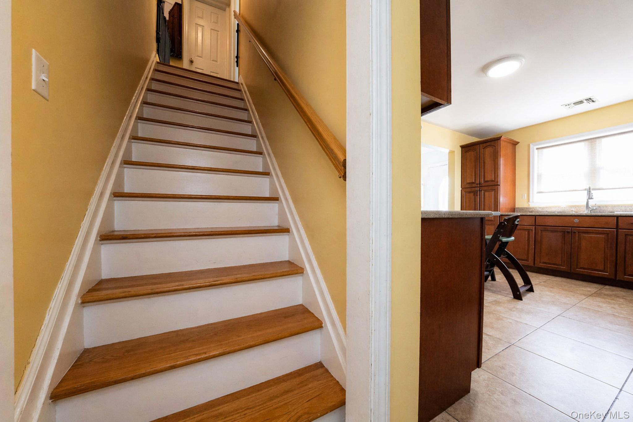 82 E Seacrest Avenue Property Photo 11