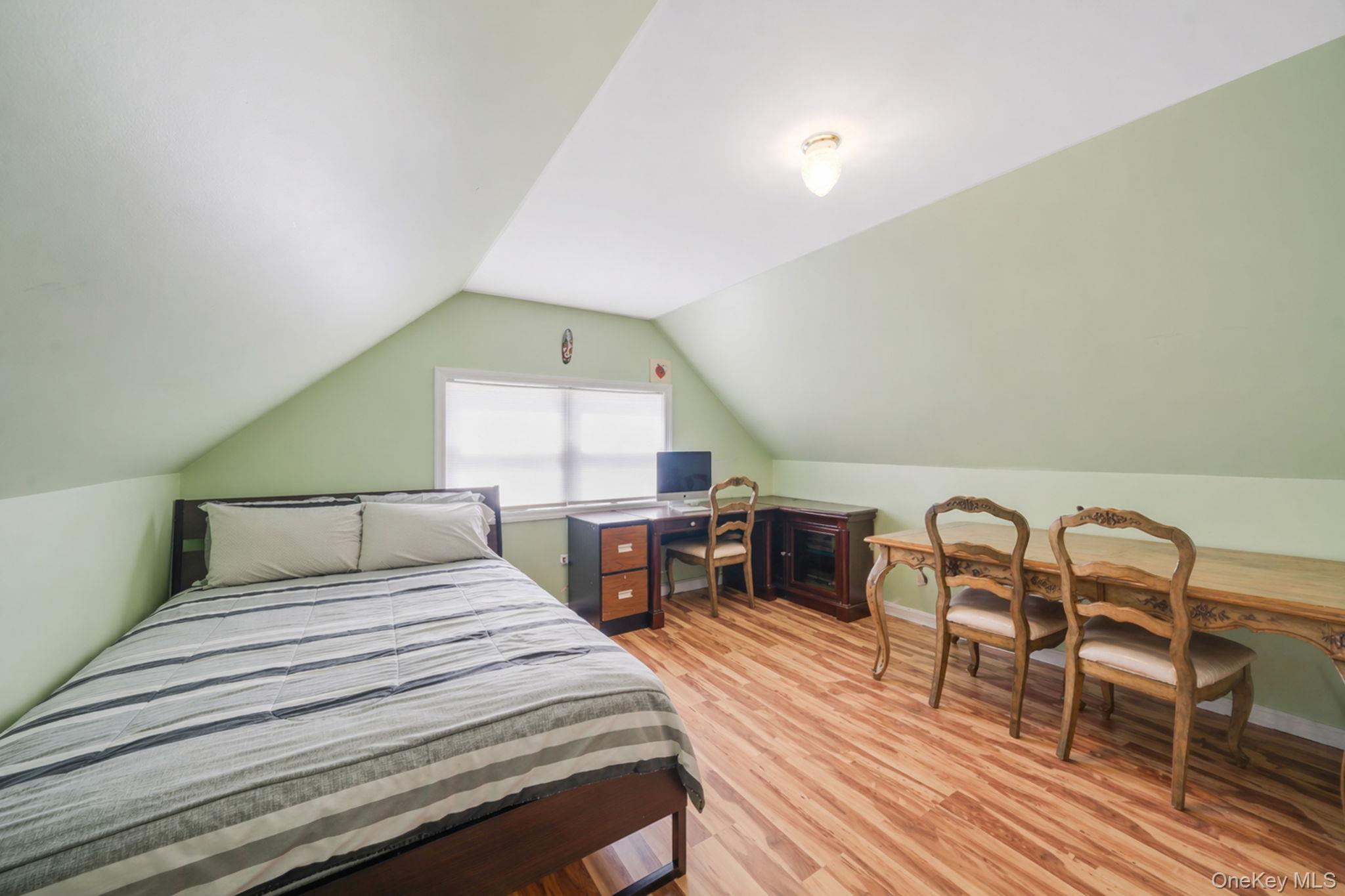 82 E Seacrest Avenue Property Photo 18