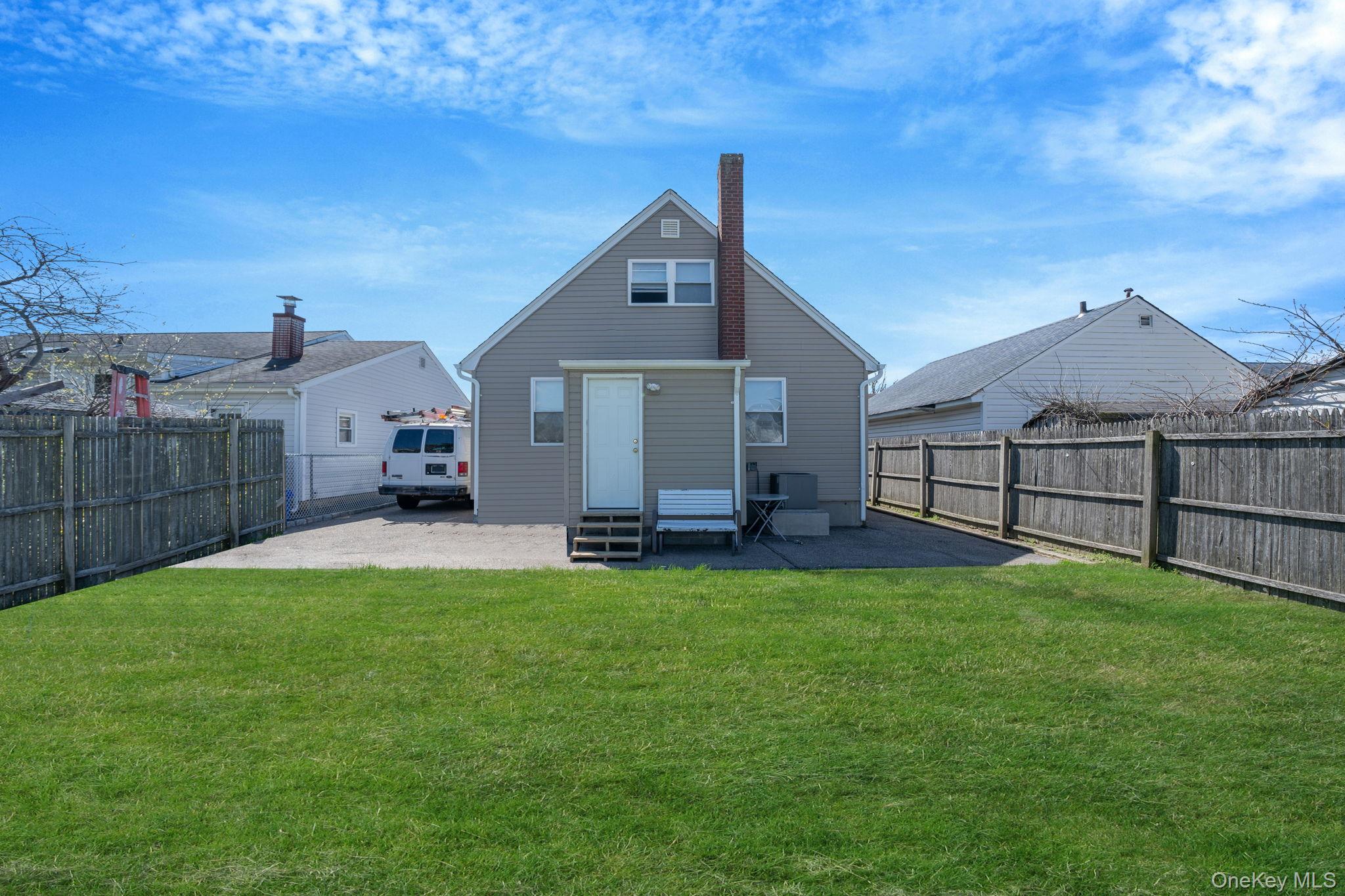 82 E Seacrest Avenue Property Photo 23