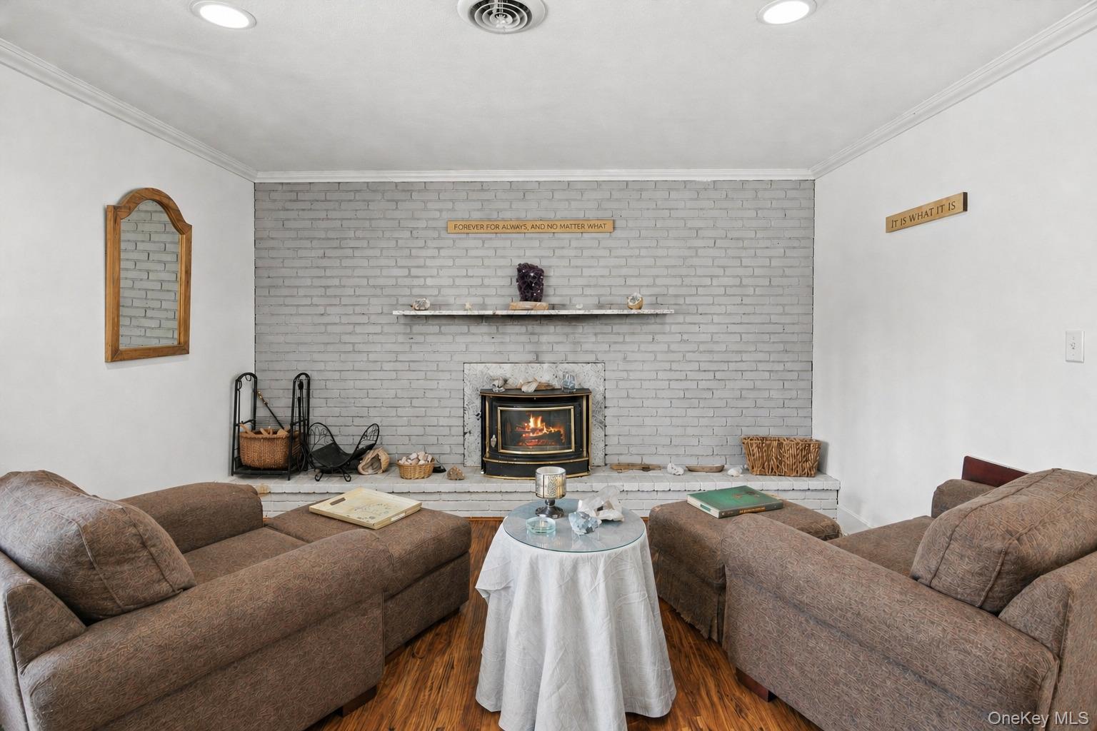 680 Westview Drive Property Photo 4