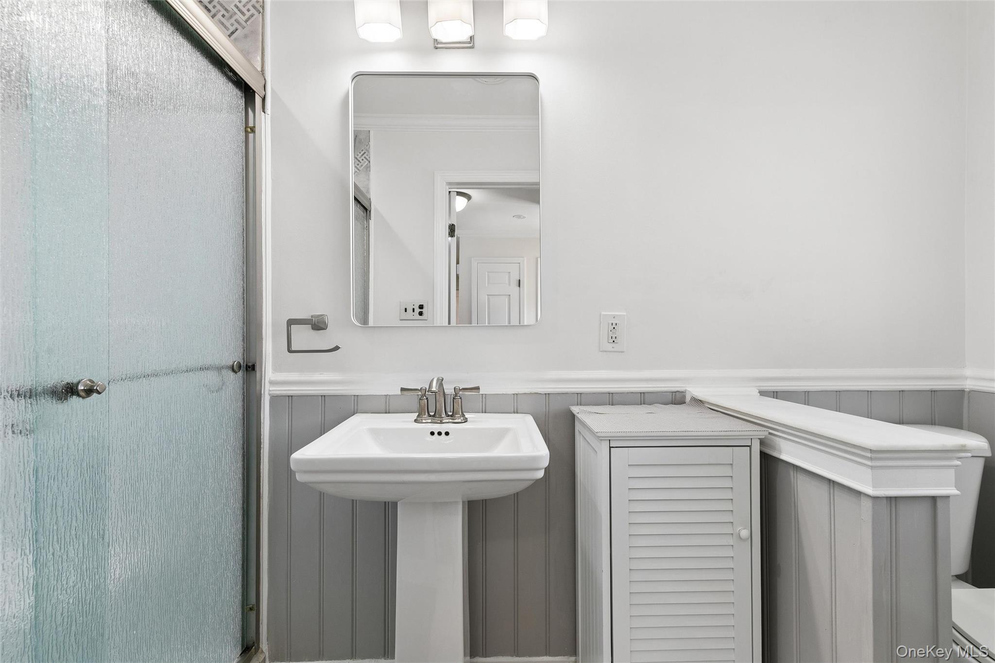 680 Westview Drive Property Photo 14