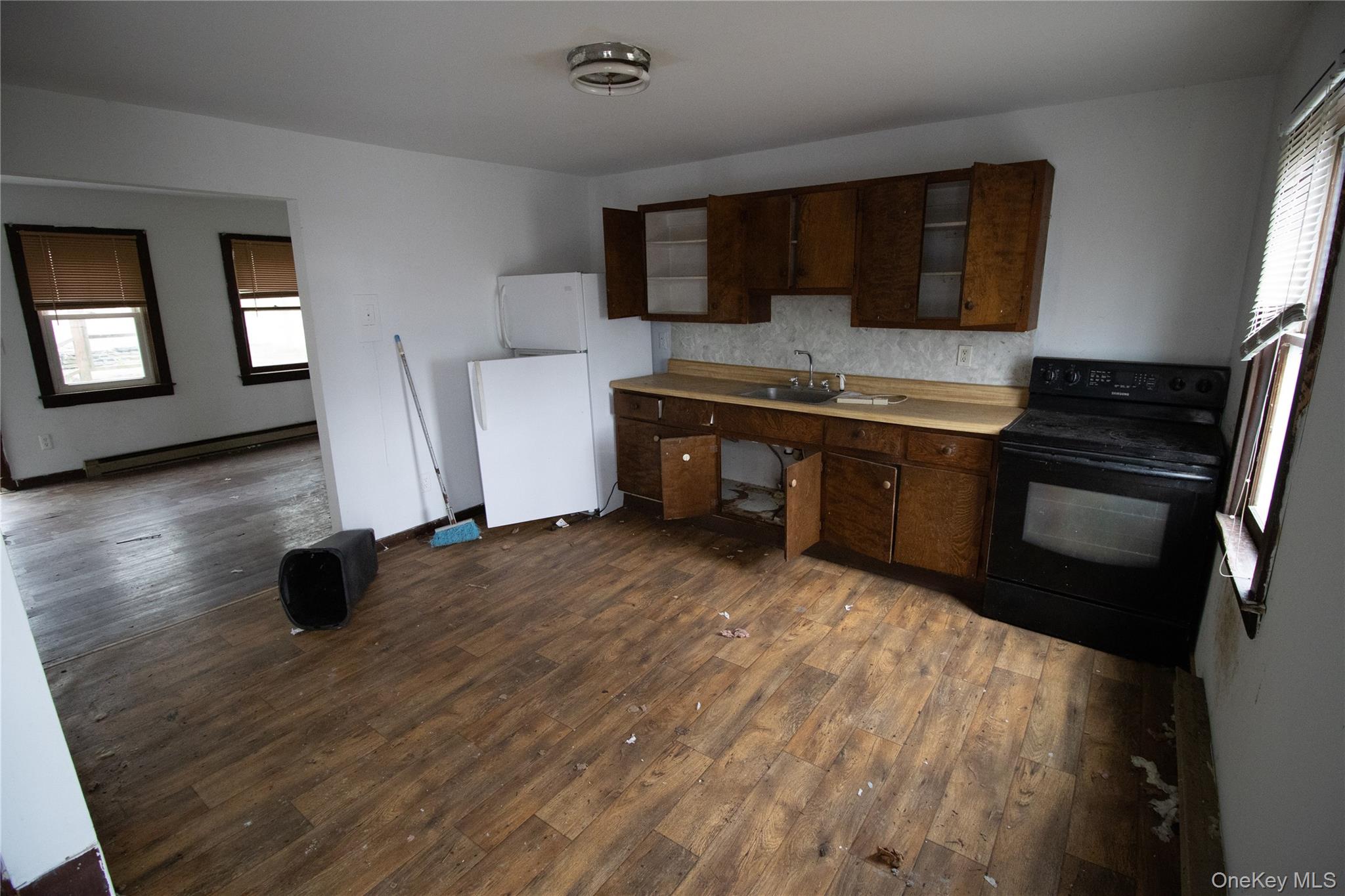 13 & 15 Underwood Street Property Photo 12