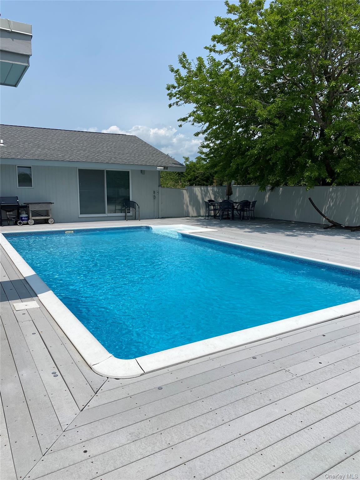22 Meadow Lane Property Photo 1