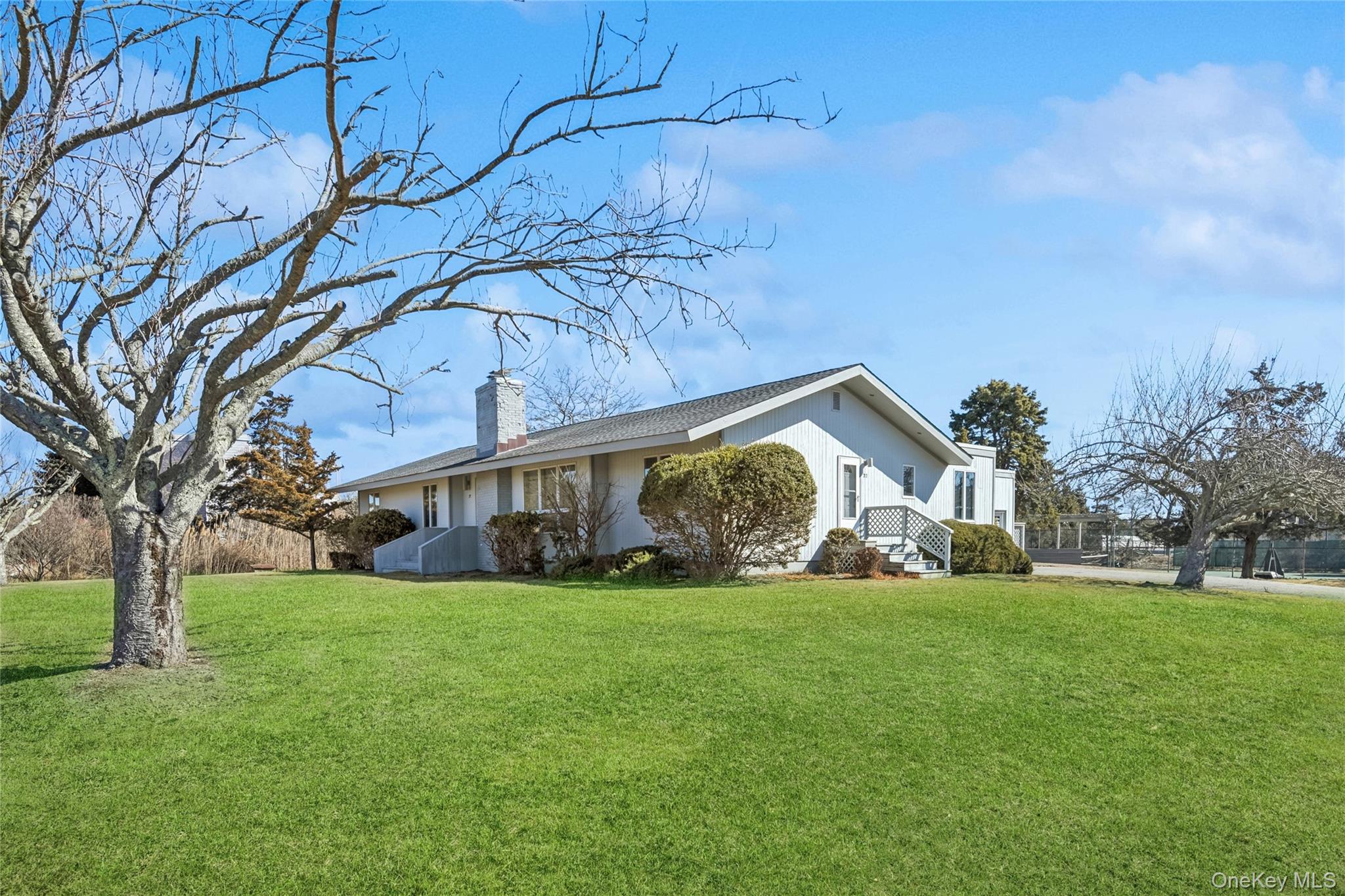 22 Meadow Lane Property Photo 2