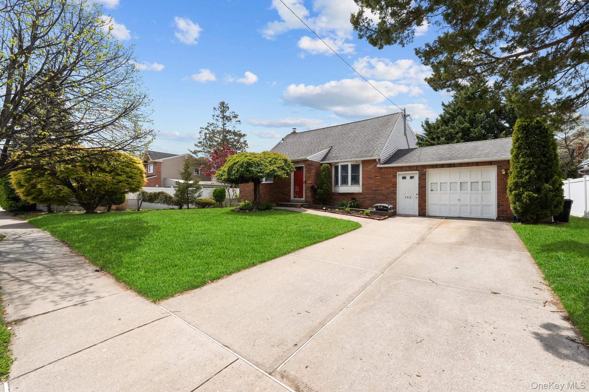 266 Bellmore Road Property Photo 1