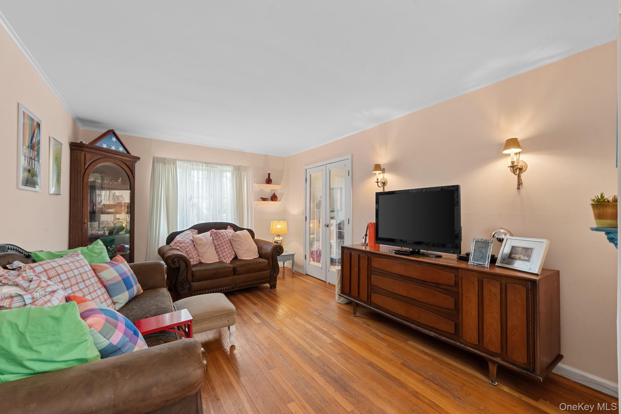266 Bellmore Road Property Photo 16
