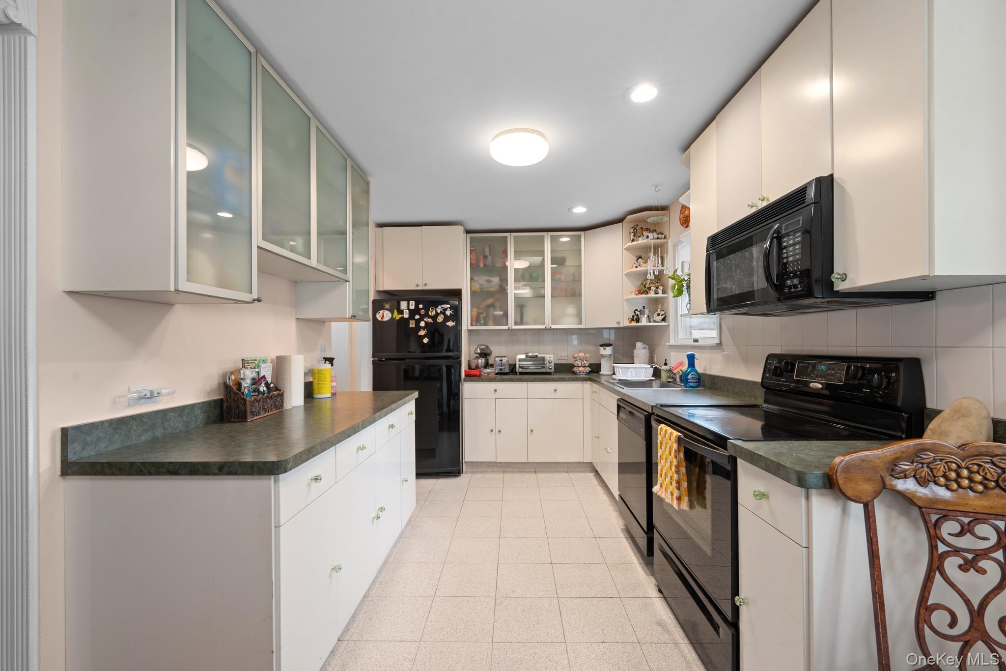 266 Bellmore Road Property Photo 19