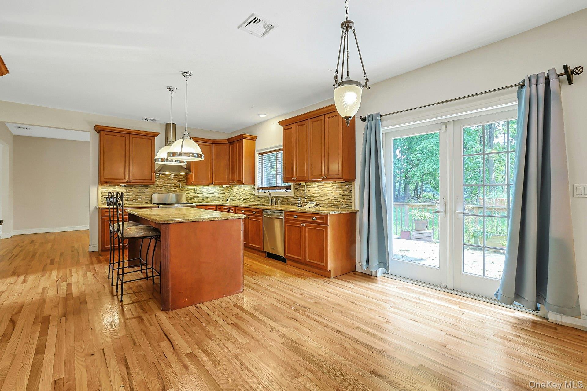 92 Scotland Hill Road Property Photo 4