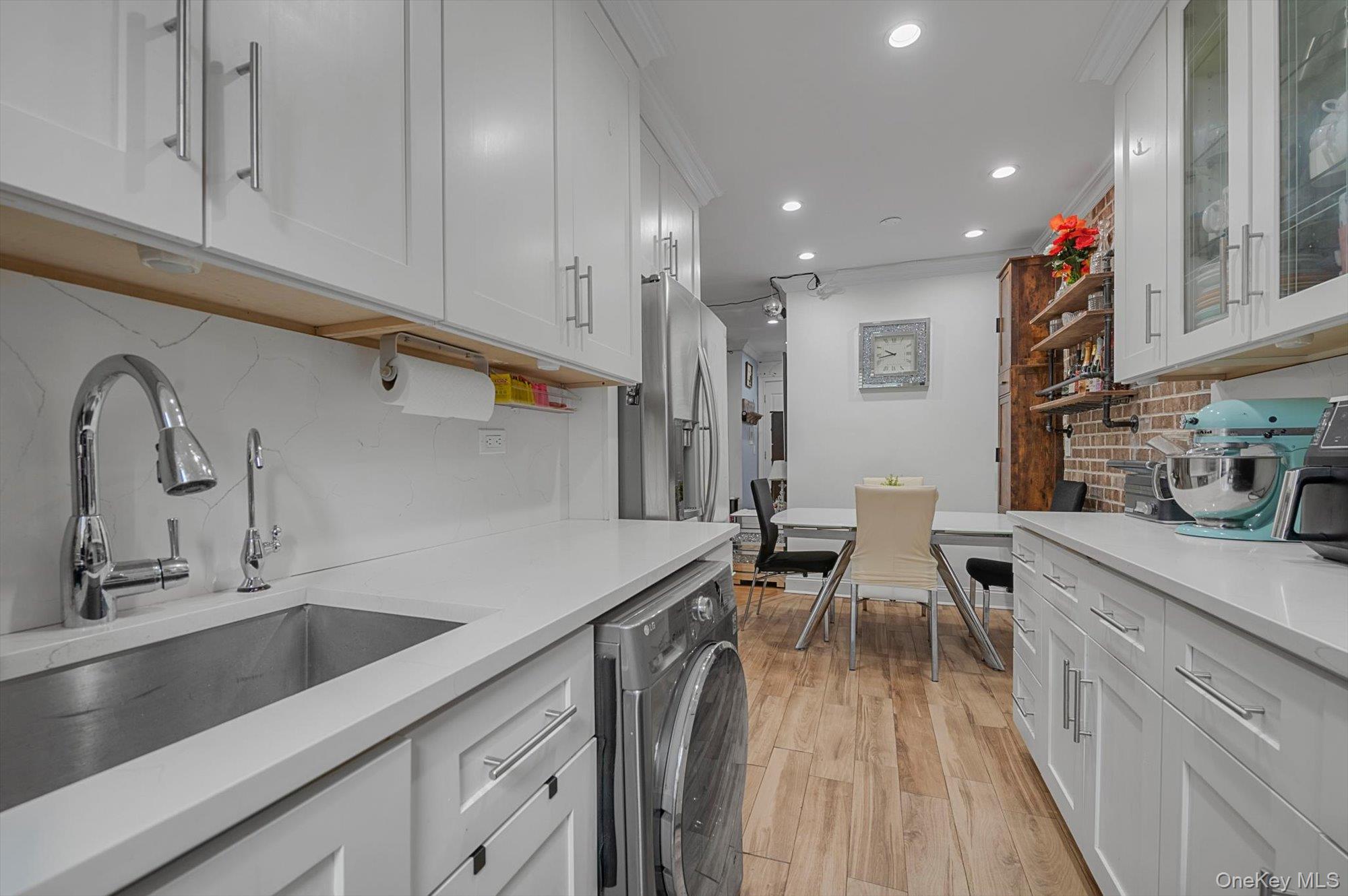 35-21 81 Street 1c Property Photo 5