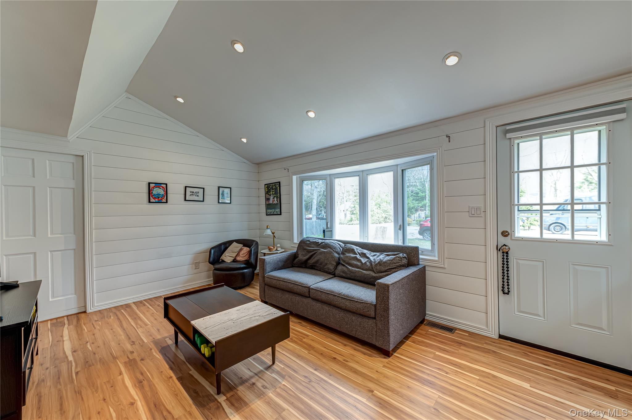 6 Longview Drive Property Photo 3