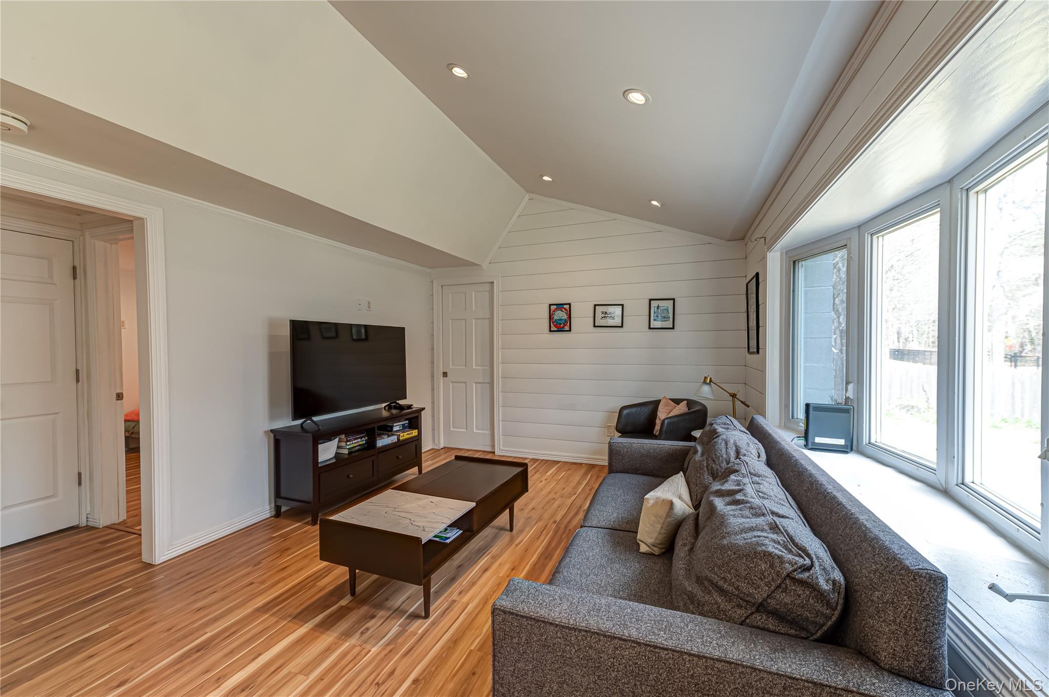 6 Longview Drive Property Photo 4
